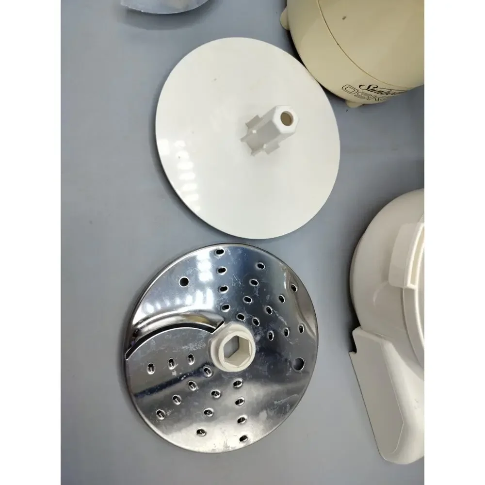 Sunbeam Oskar 14081 Food Processor Chopper W/ Attachments Made In France